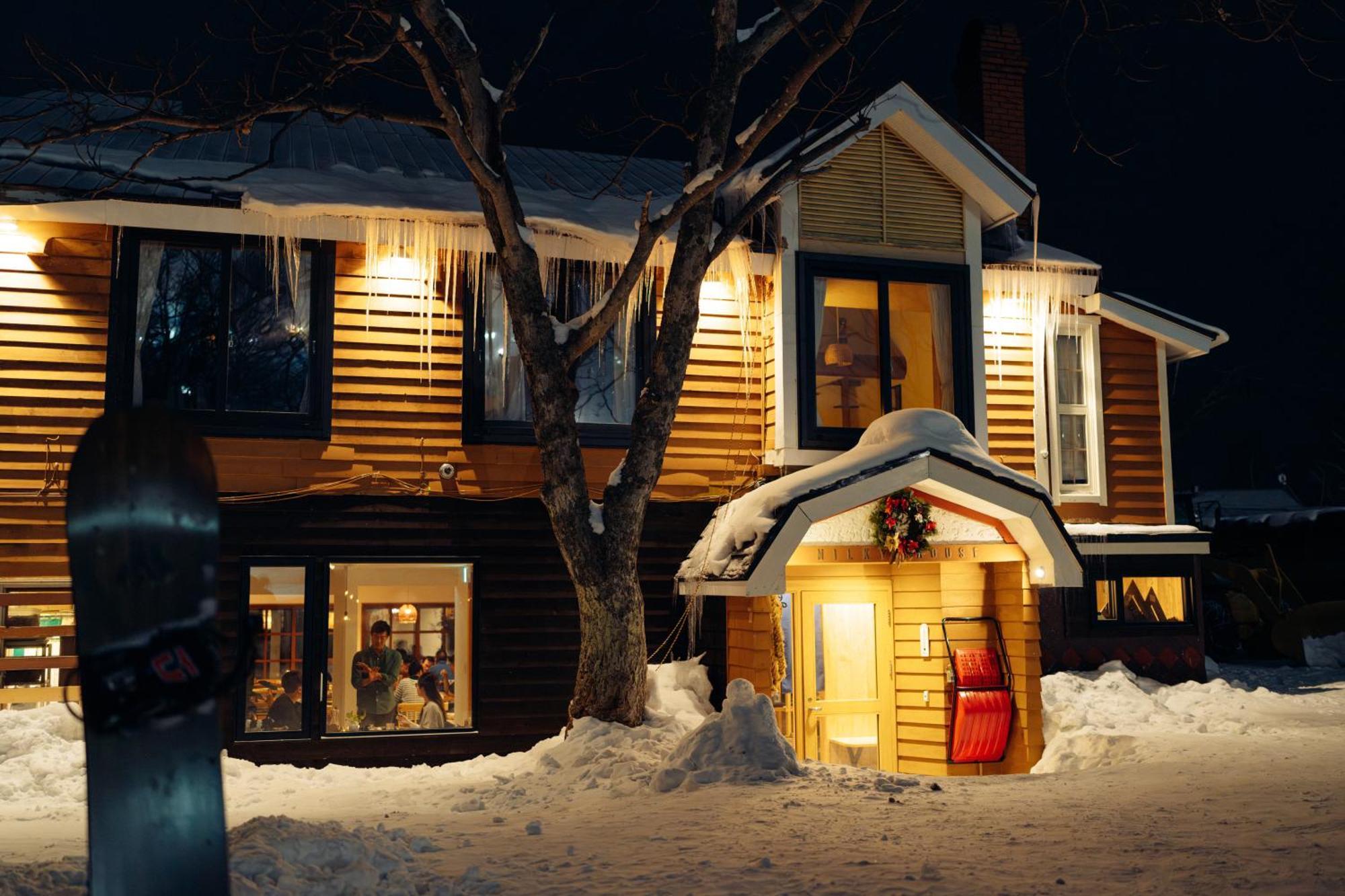 Country Inn Milky House Niseko Exterior photo